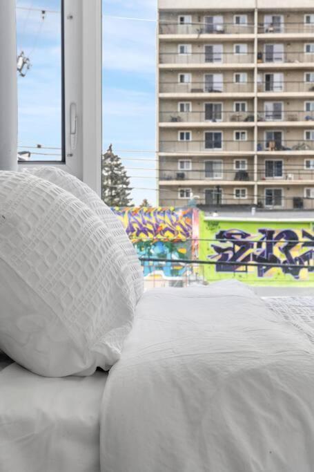 דירות YYC Chic 1Br Kensington Unit W/Parking מראה חיצוני תמונה