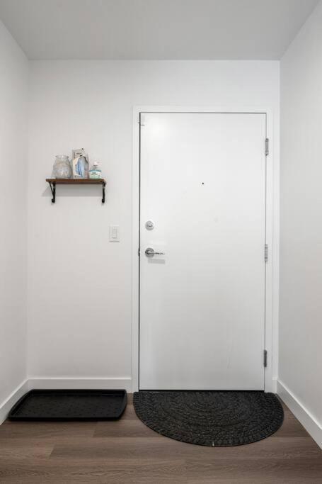דירות YYC Chic 1Br Kensington Unit W/Parking מראה חיצוני תמונה