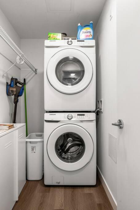 דירות YYC Chic 1Br Kensington Unit W/Parking מראה חיצוני תמונה